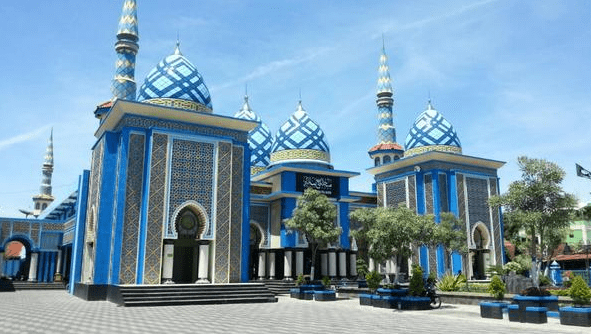 Karakteristik Bangunan Masjid Agung Baitul Hakim Madiun