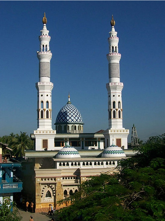 Masjid Agung Al-Kautsari Al-Aziziyah Dan Keunikan Kubahnya Di Lombok Barat