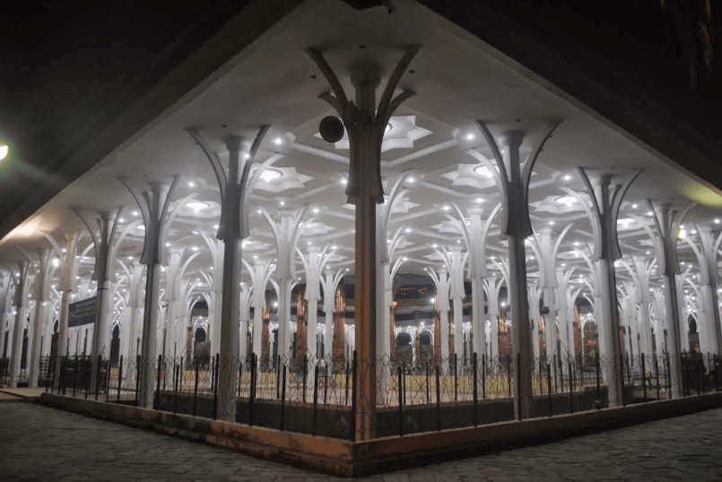 Masjid Agung Al Falah Dengan 1000 Tiang di Jambi