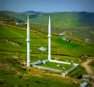 Masjid Shanke Yadem, Masjid unik yang  beralaskan tanah di Turki.