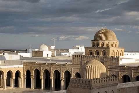 Masjid Uqba Bin Nafi di Tunisia