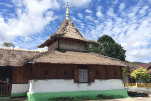 Masjid Wapauwe – Masjid Tertua Di Indonesia