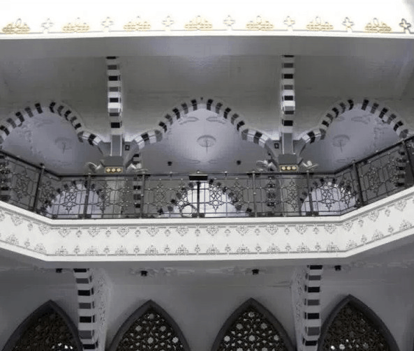interior masjid nurul ikhlas cilegon