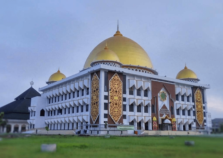 masjid agung darusalam