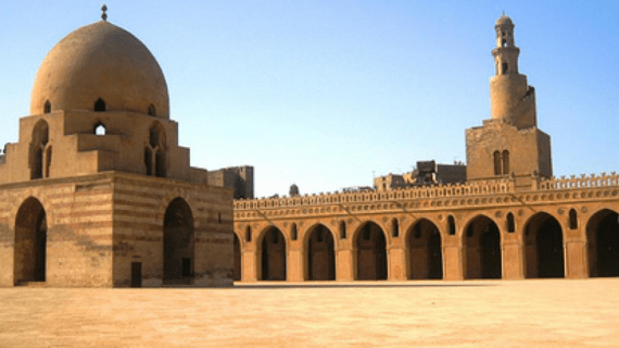 Masjid Ibnu Tulun – Masjid Unik di Area Kairo Mesir