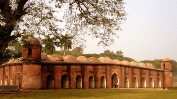 Masjid Shaat Gombuj – Masjid Tertua di Bangladesh