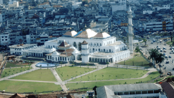 Masjid Agung Sultan Badaruddin II di Palembang