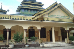 Masjid Raya Sulaimaniyah – Masjid Kesultanan Serdang