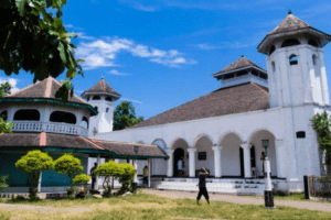 Masjid Sultan Muhammad Salahuddin Bima