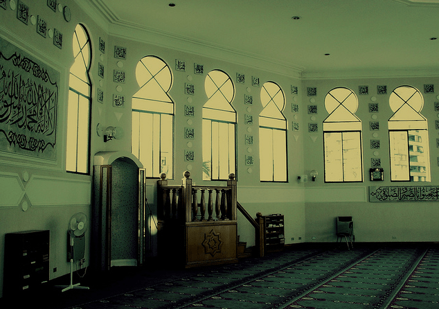 interior masjid assalam