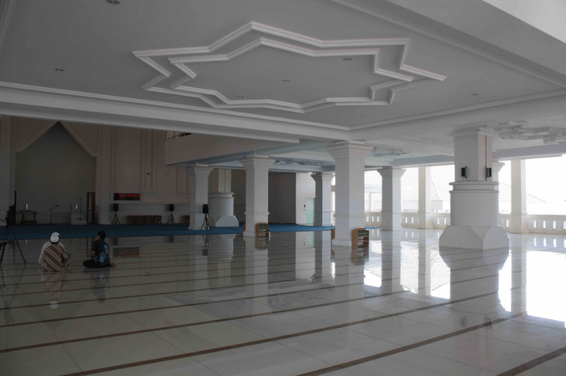 interior masjid muammar qaddafy