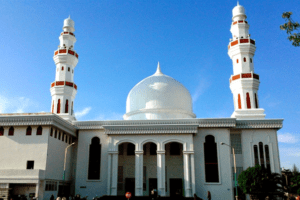 Masjid Agugn Al-Makmur Lampriet – Banda Aceh