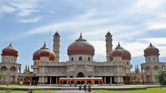 Masjid Agung Baitul Makmur Meulaboh – Aceh Barat
