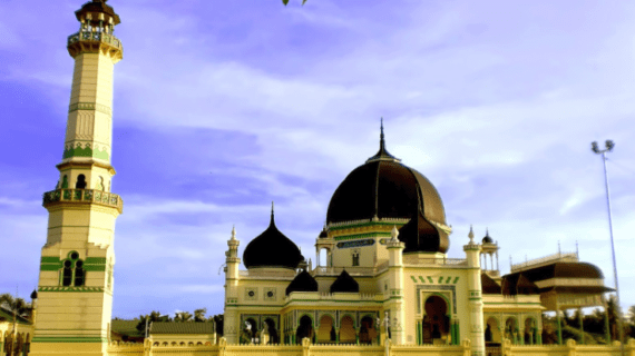 Masjid Azizi – Masjid Kesultanan Langkat – Sumatera Utara