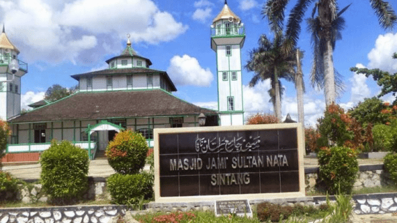 Masjid Jami Sultan Nata Warisan Kesultanan Sintang