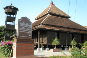Masjid Kampung Laut Kelantan Malaysia – Masjid Mirip Masjid Agung Demak