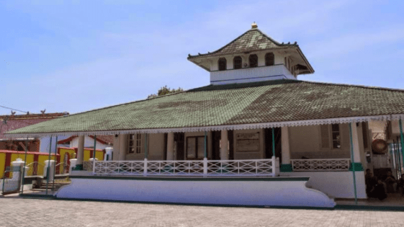 Masjid Jami’ Muntok – Masjid Tertua di Pulau Bangka