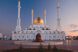Masjid Nur Astana di Kazakhstan