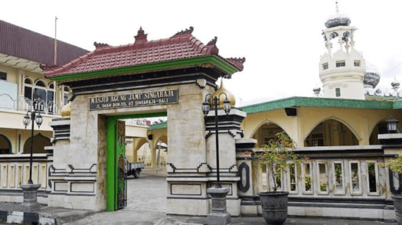 Masjid Agung Jami’ Singaraja, Bali.