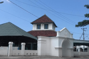 Masjid Tua Al-Hilal Katangka atau Masjid Agung Syeh Yusuf