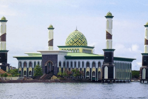 Masjid Raya Al-Munawaroh, Ternate