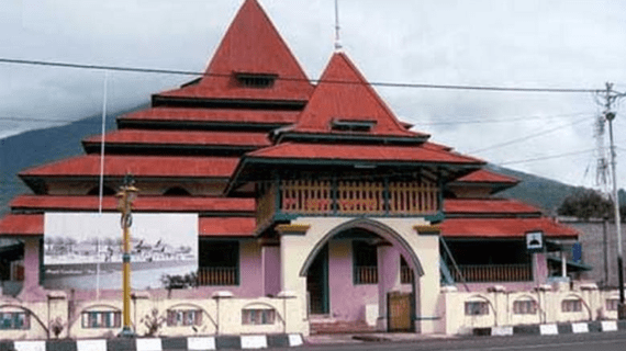 Sigi Lamo, Masjid Sultan Ternate