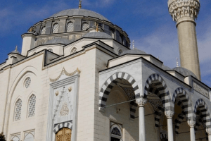 Daftar Masjid-masjid Yang Selamat Dari Bencana Di Dunia