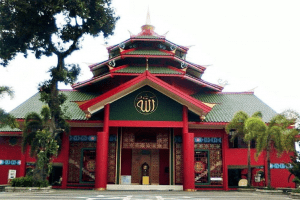 Arsitektur Unik 6 Masjid di Indonesia