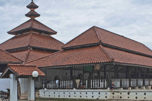 5 Masjid di Indonesia dengan Arsitektur Unik