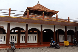 Pesona Masjid Al Alam Cilincing Jakarta Utara