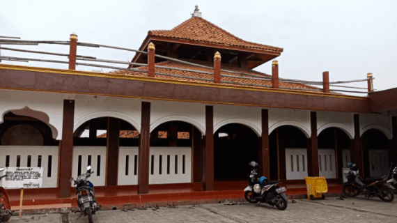 Pesona Masjid Al Alam Cilincing Jakarta Utara