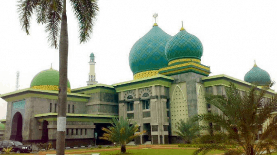 Pesona Masjid Agung An Nur Pekanbaru