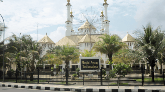 Pesona Masjid Agung Kota Tasikmalaya