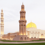 Masjid Agung Oman yang Unik