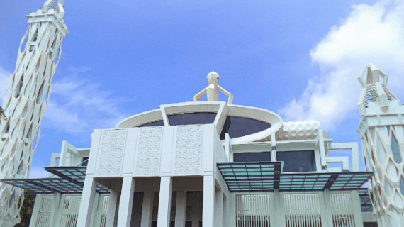 Arsitektur Islam Modern Masjid Babuttaqwa