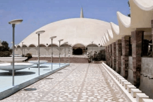 Masjid e-Tooba di Pakistan