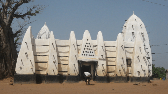 Masjid Larabanga