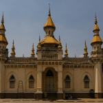 Masjid Spanyol Arsitektur Moor di jantung kota Hyderabad