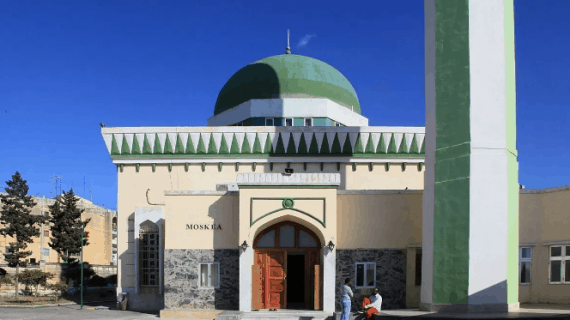 Masjid Mariam Al-Batool di Malta