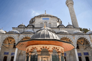 Masjid Sokollu Mehmet Pasha Camii di Istanbul