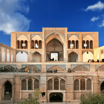 Masjid Agha Bozorg : Perpaduan indah arsitektur Islam dan Persia
