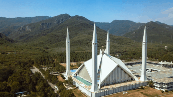 5 Masjid Terbesar di Dunia