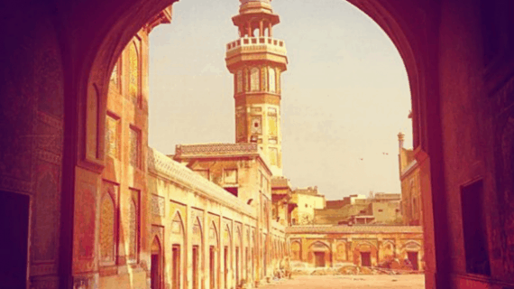 Masjid Wazir Khan di Lahore