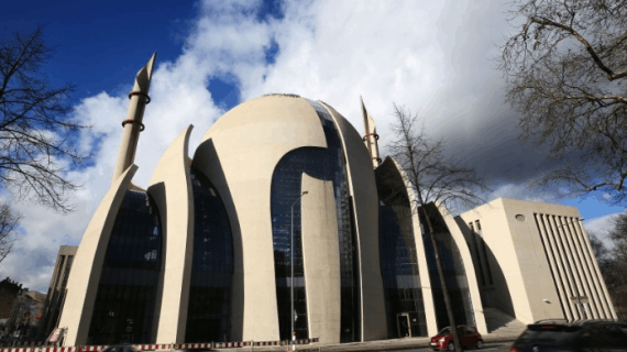Evolusi Arsitektur Masjid