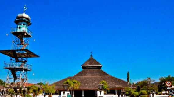 7 Keunikan Masjid Agung Demak