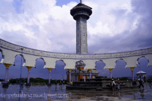 4 Bagian Menarik Menara Masjid Agung Semarang
