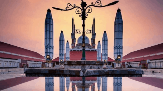 Masjid Agung Semarang Perpaduan 3 Arsitektur