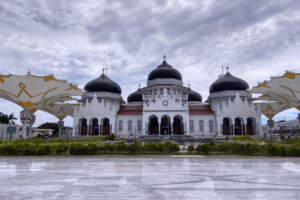 4 Masjid Baiturrahman yang Terkenal di Indonesia