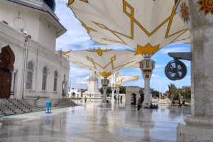 4 Fakta Mengagumkan Masjid Raya Baiturrahman Aceh