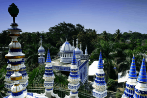 Keistimewaan Masjid Tiban di Malang